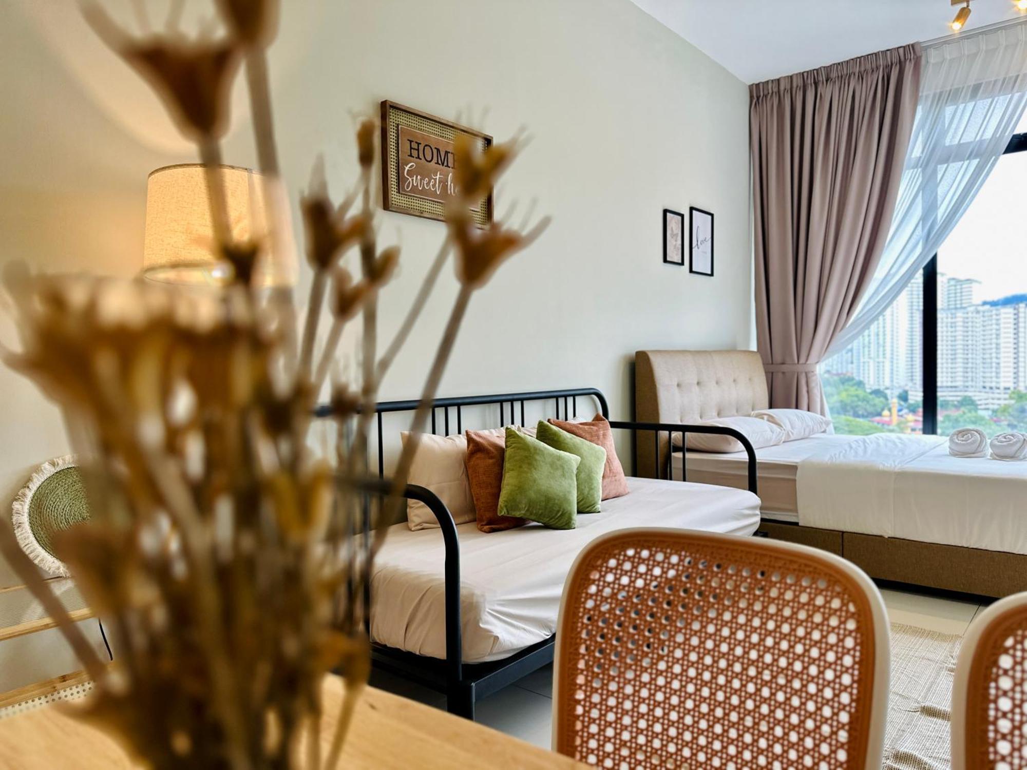 2Br Luxury Rooftop Swimming Pook Homestay@Georgetown@10Pax - 无敌美景两房民宿 Exterior photo