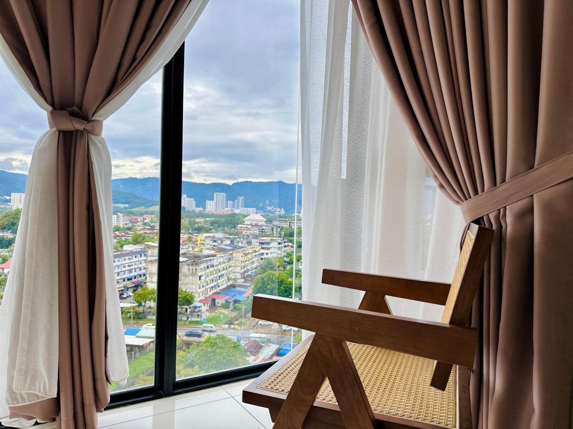 2Br Luxury Rooftop Swimming Pook Homestay@Georgetown@10Pax - 无敌美景两房民宿 Exterior photo