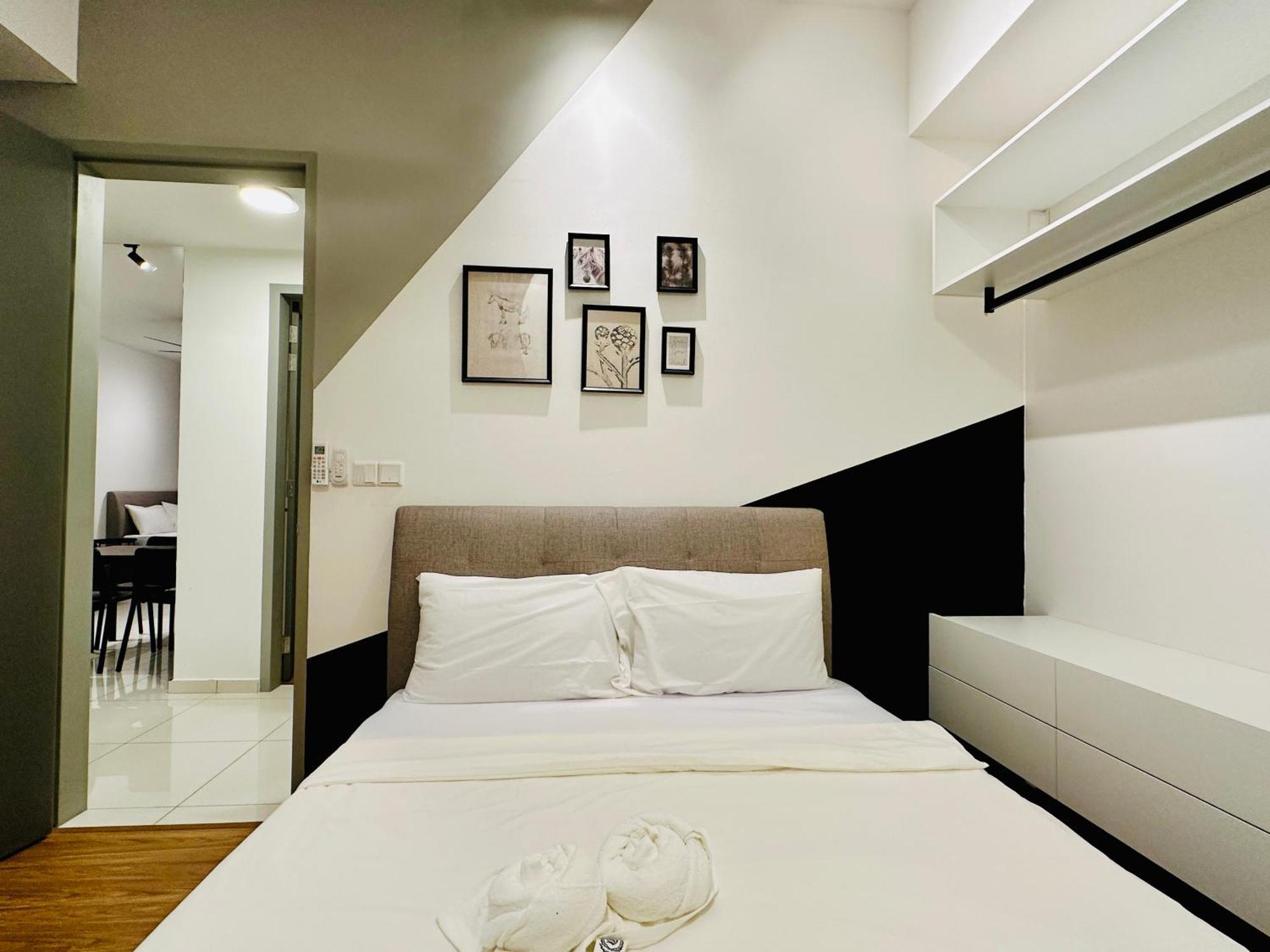2Br Luxury Rooftop Swimming Pook Homestay@Georgetown@10Pax - 无敌美景两房民宿 Exterior photo